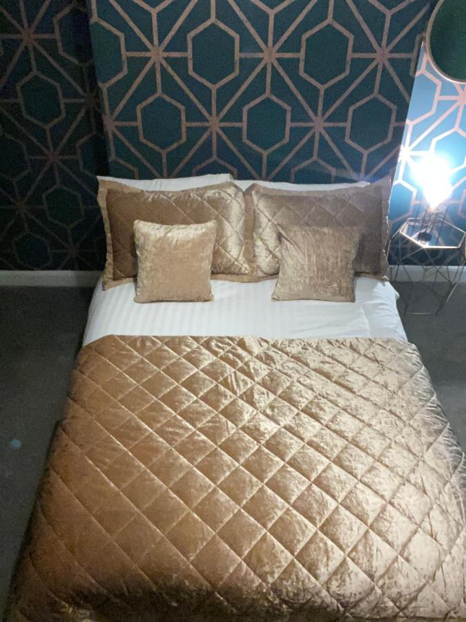 Ideal Abode Leonard Chester Ngoại thất bức ảnh
