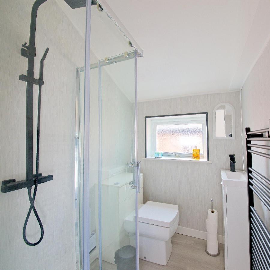 Ideal Abode Leonard Chester Ngoại thất bức ảnh