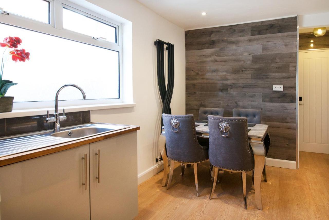 Ideal Abode Leonard Chester Ngoại thất bức ảnh
